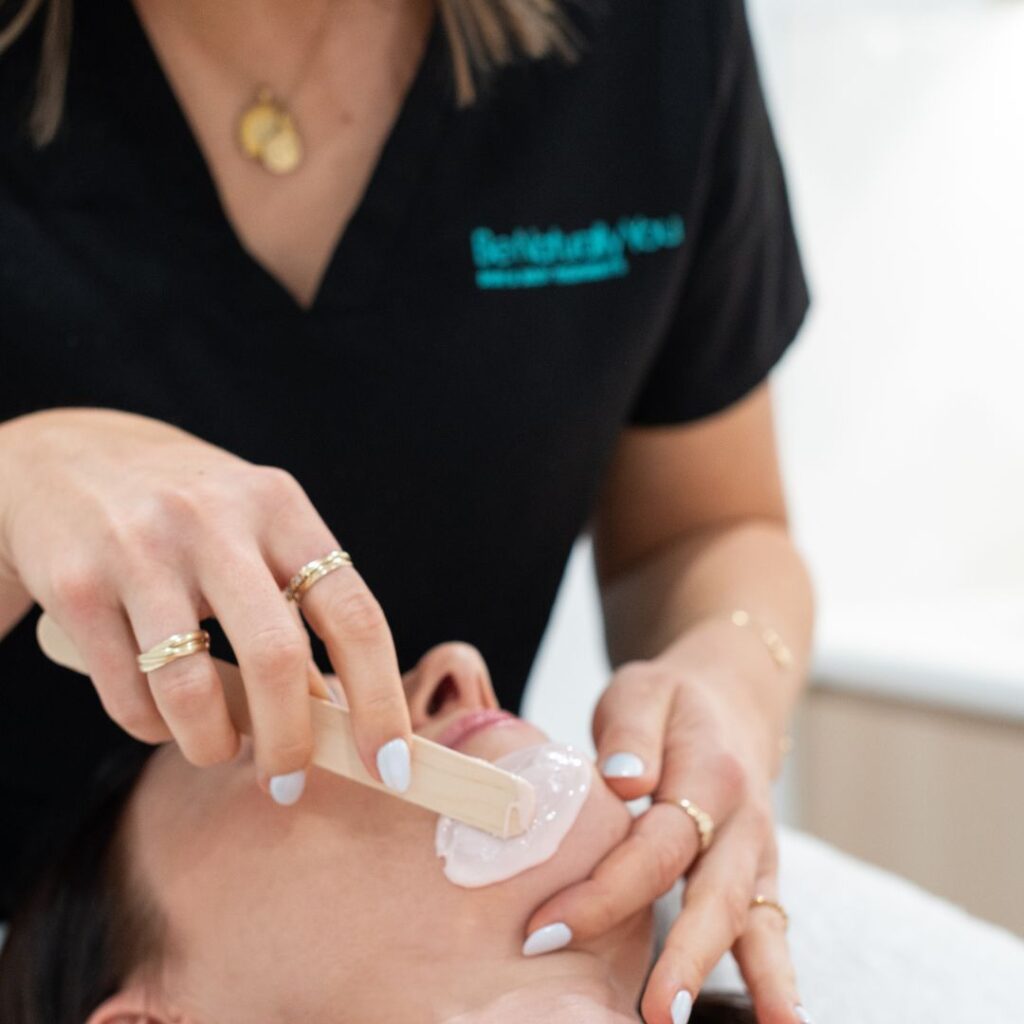 Chin waxing